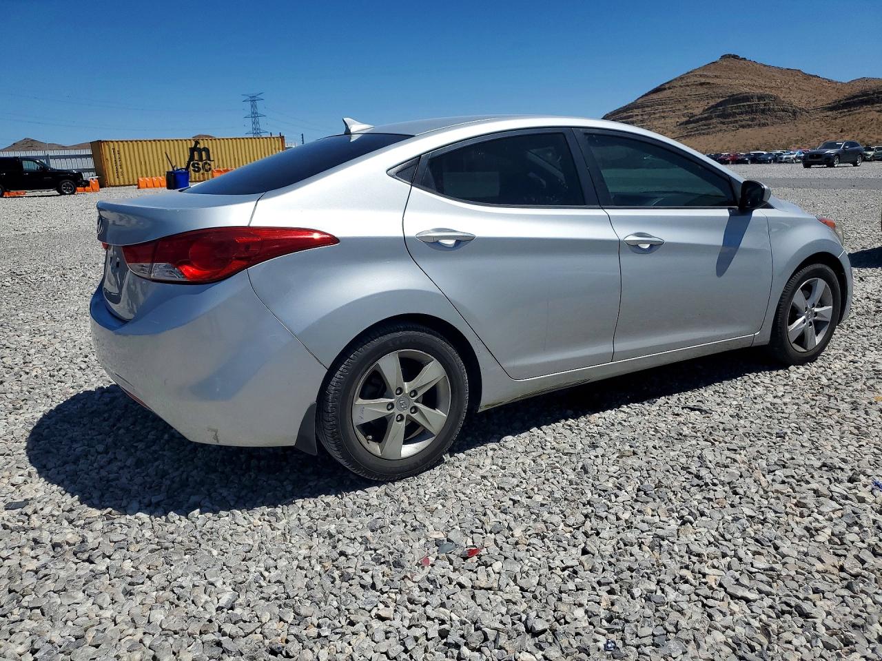 2013 HYUNDAI ELANTRA GLS photo 7
