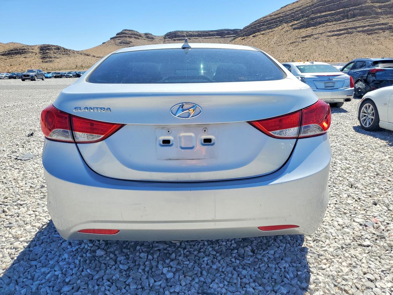 2013 HYUNDAI ELANTRA GLS photo 16