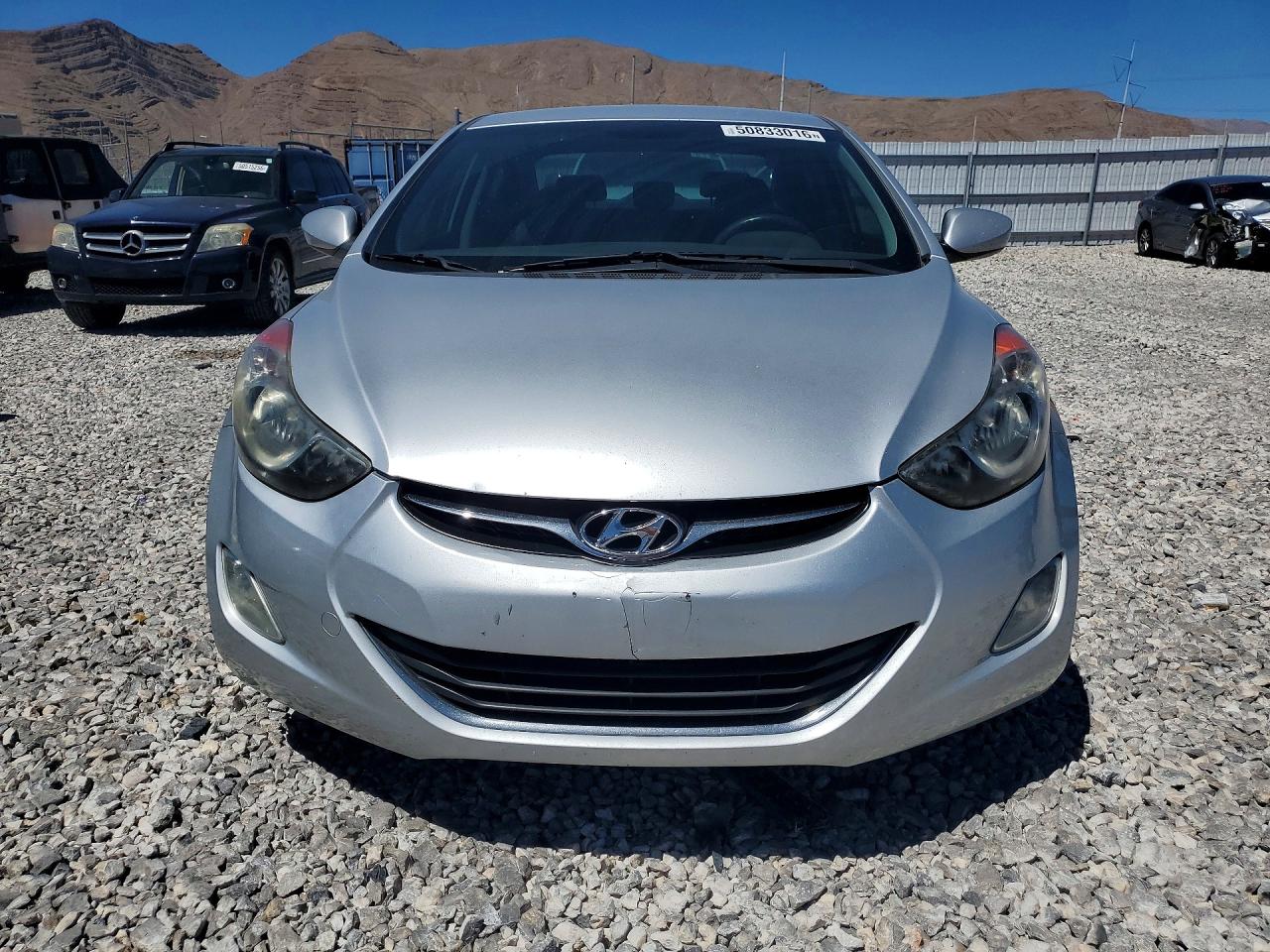 2013 HYUNDAI ELANTRA GLS photo 13