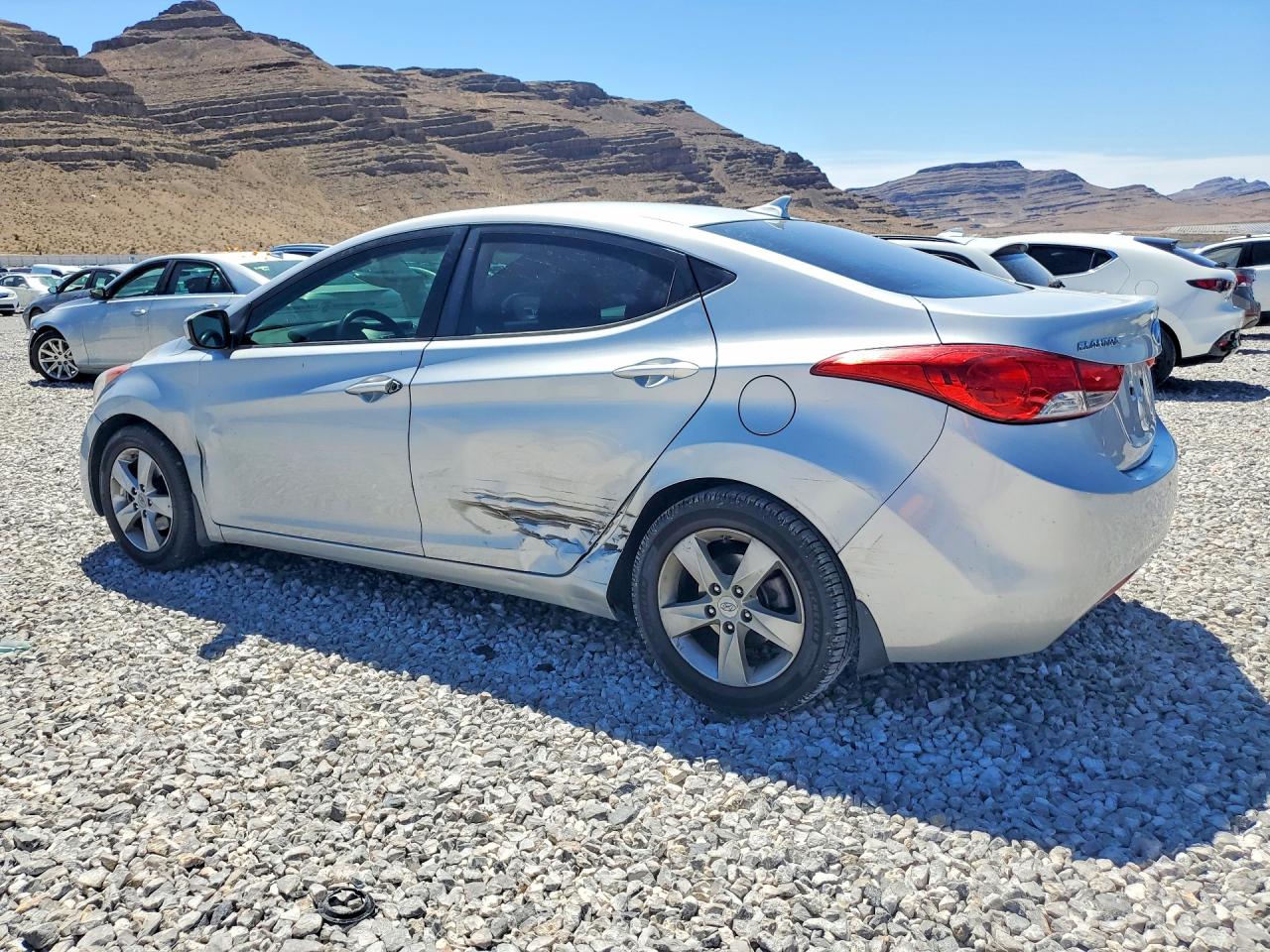 2013 HYUNDAI ELANTRA GLS photo 4