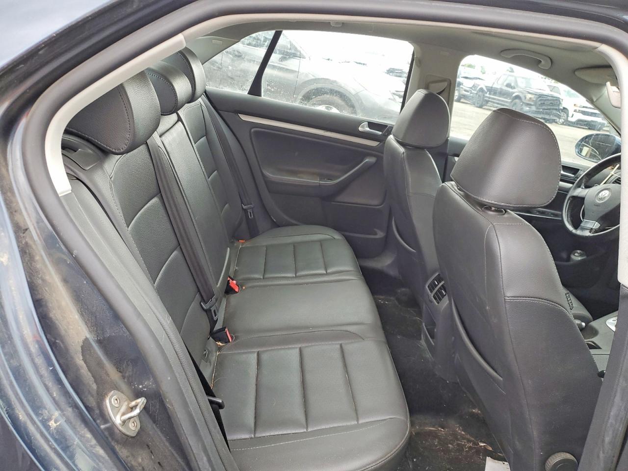 2008 VOLKSWAGEN JETTA SE photo 28