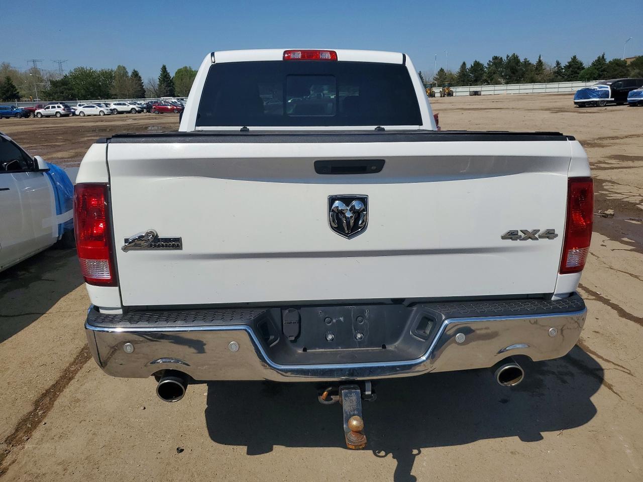 2017 RAM 1500 SLT photo 11