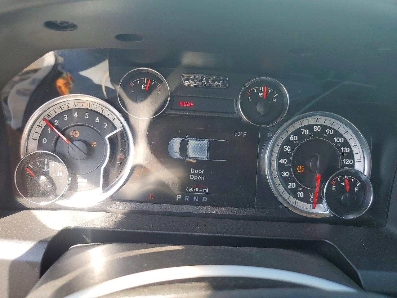 2017 RAM 1500 SLT photo 17