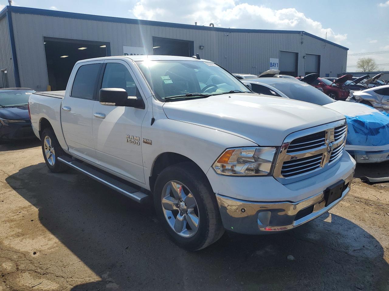 2017 RAM 1500 SLT photo 7