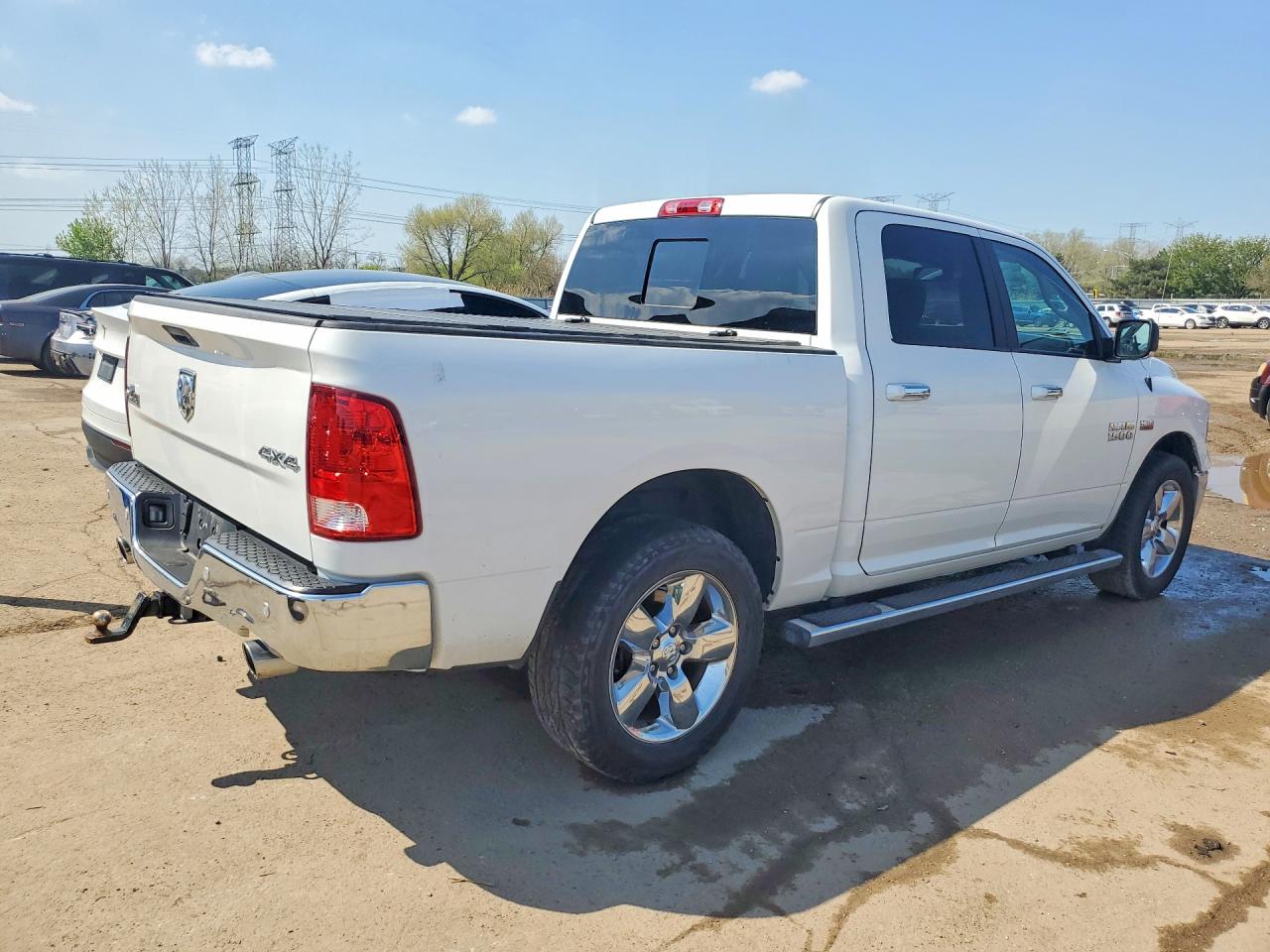 2017 RAM 1500 SLT photo 5