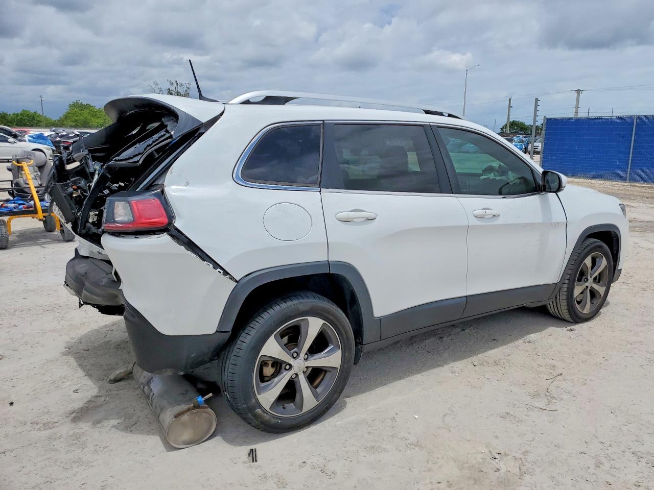 2019 JEEP CHEROKEE LIMITED photo 3