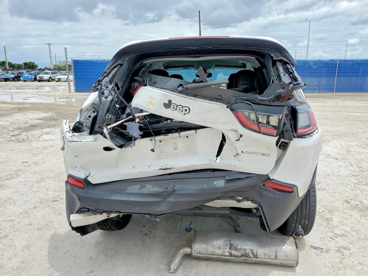 2019 JEEP CHEROKEE LIMITED photo 6