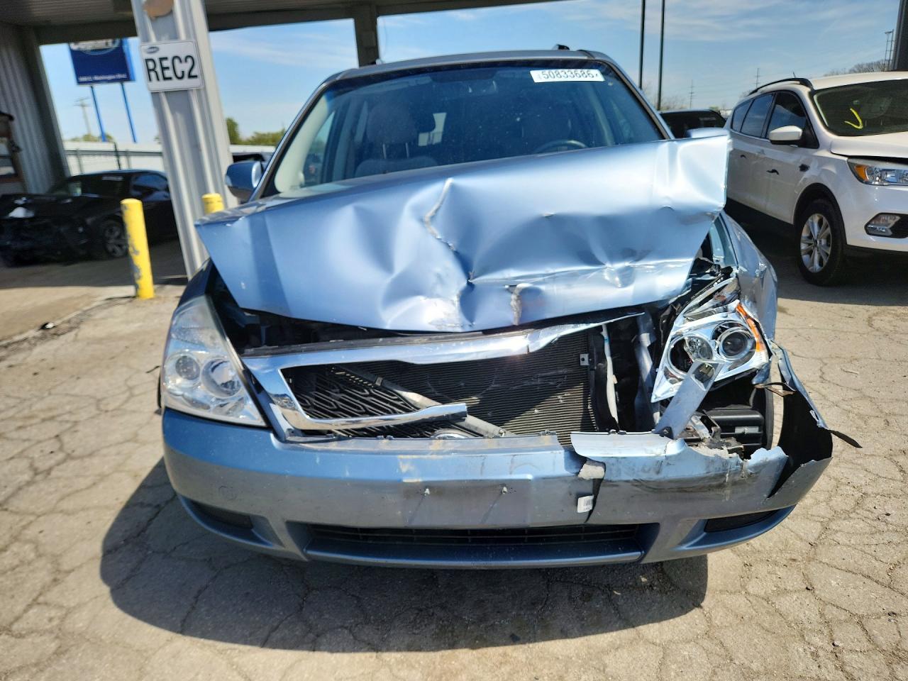 2012 KIA SEDONA LX photo 9