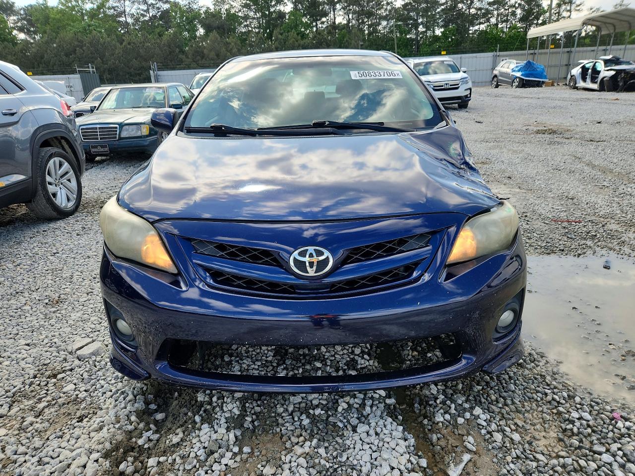 2011 TOYOTA COROLLA S photo 9
