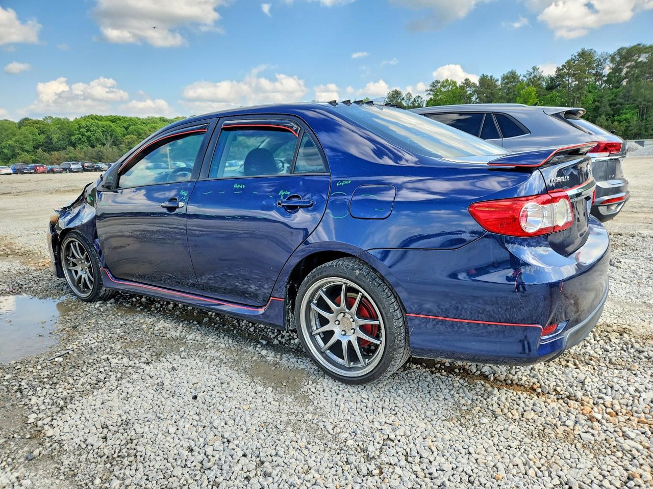 2011 TOYOTA COROLLA S photo 3