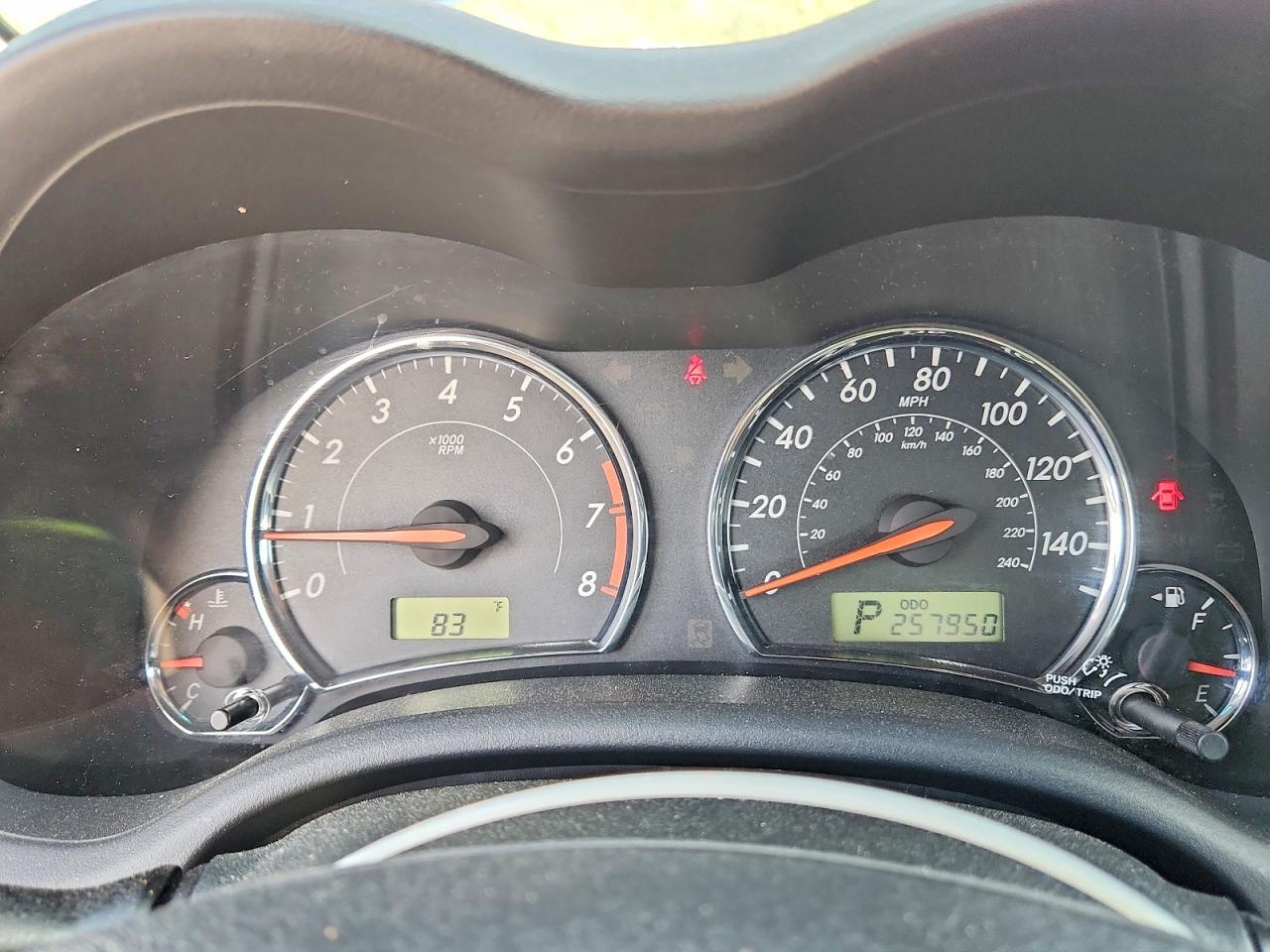2011 TOYOTA COROLLA S photo 17