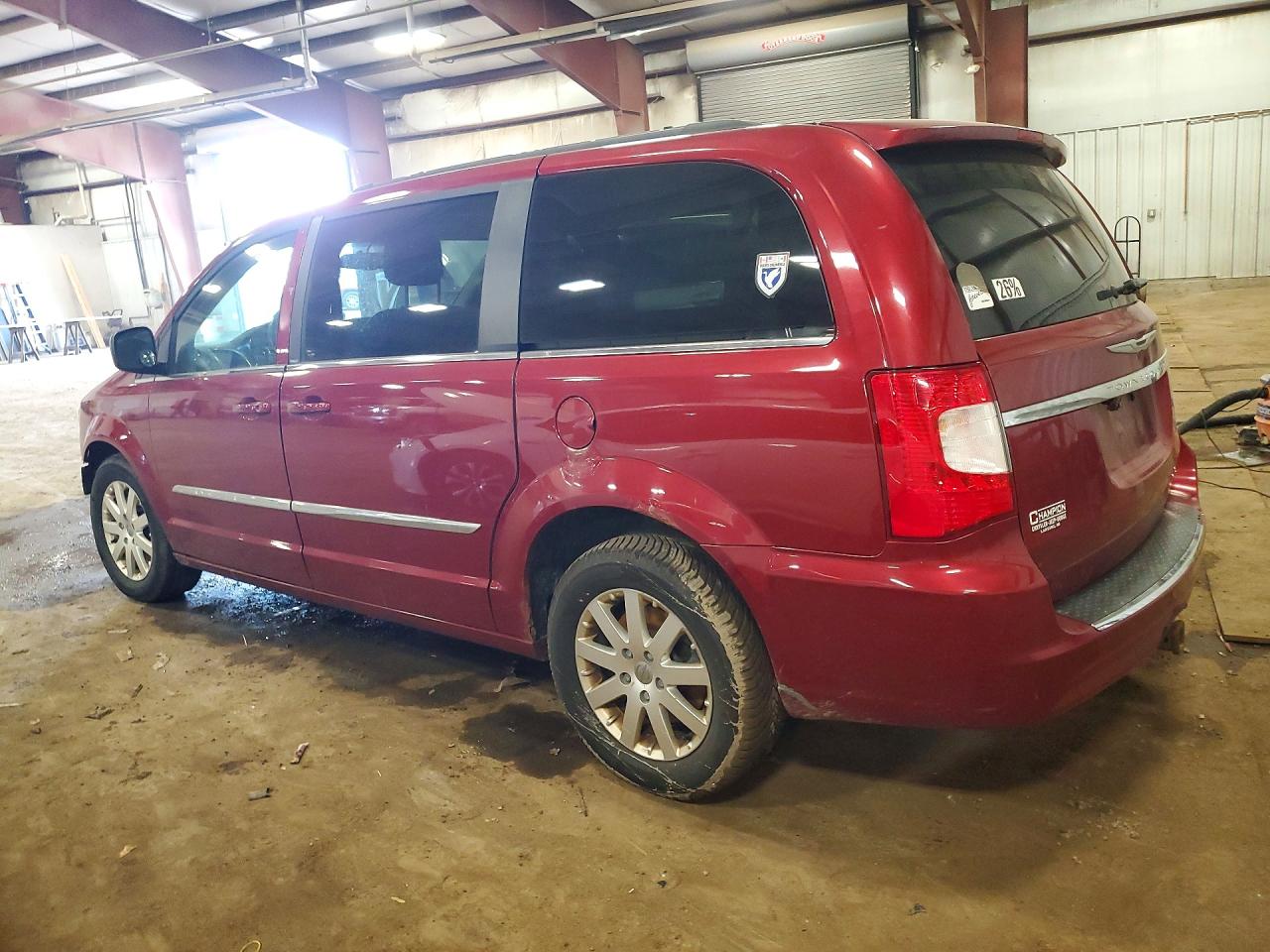 2013 CHRYSLER TOWN & COUNTRY TOURING photo 4
