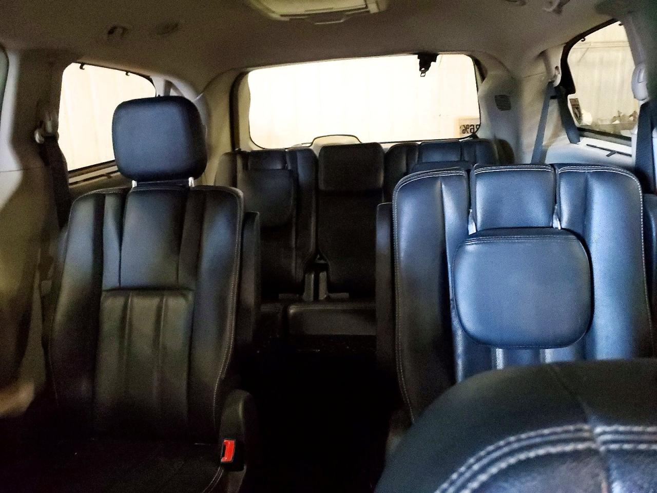 2013 CHRYSLER TOWN & COUNTRY TOURING photo 28