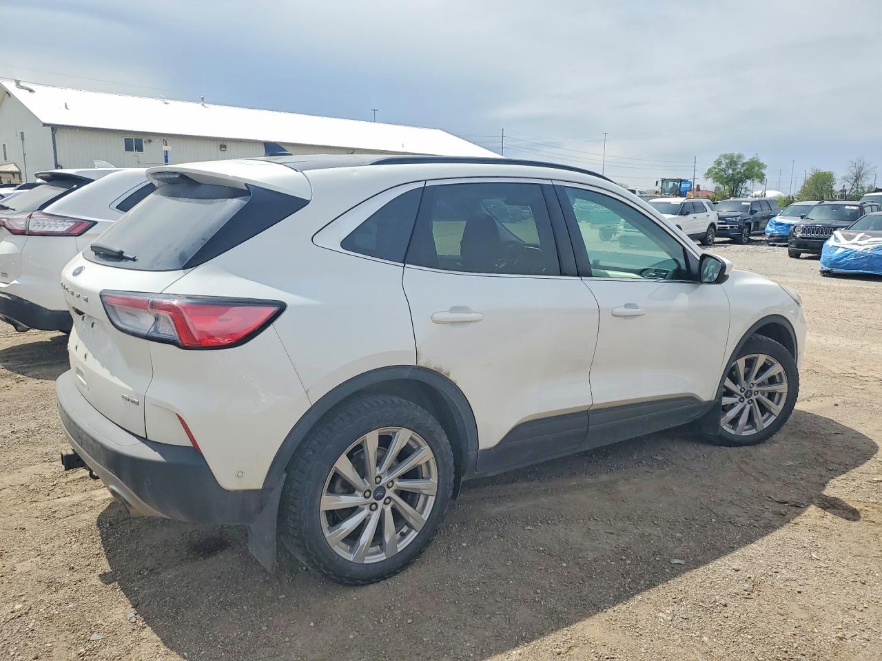 2022 FORD ESCAPE TITANIUM photo 5