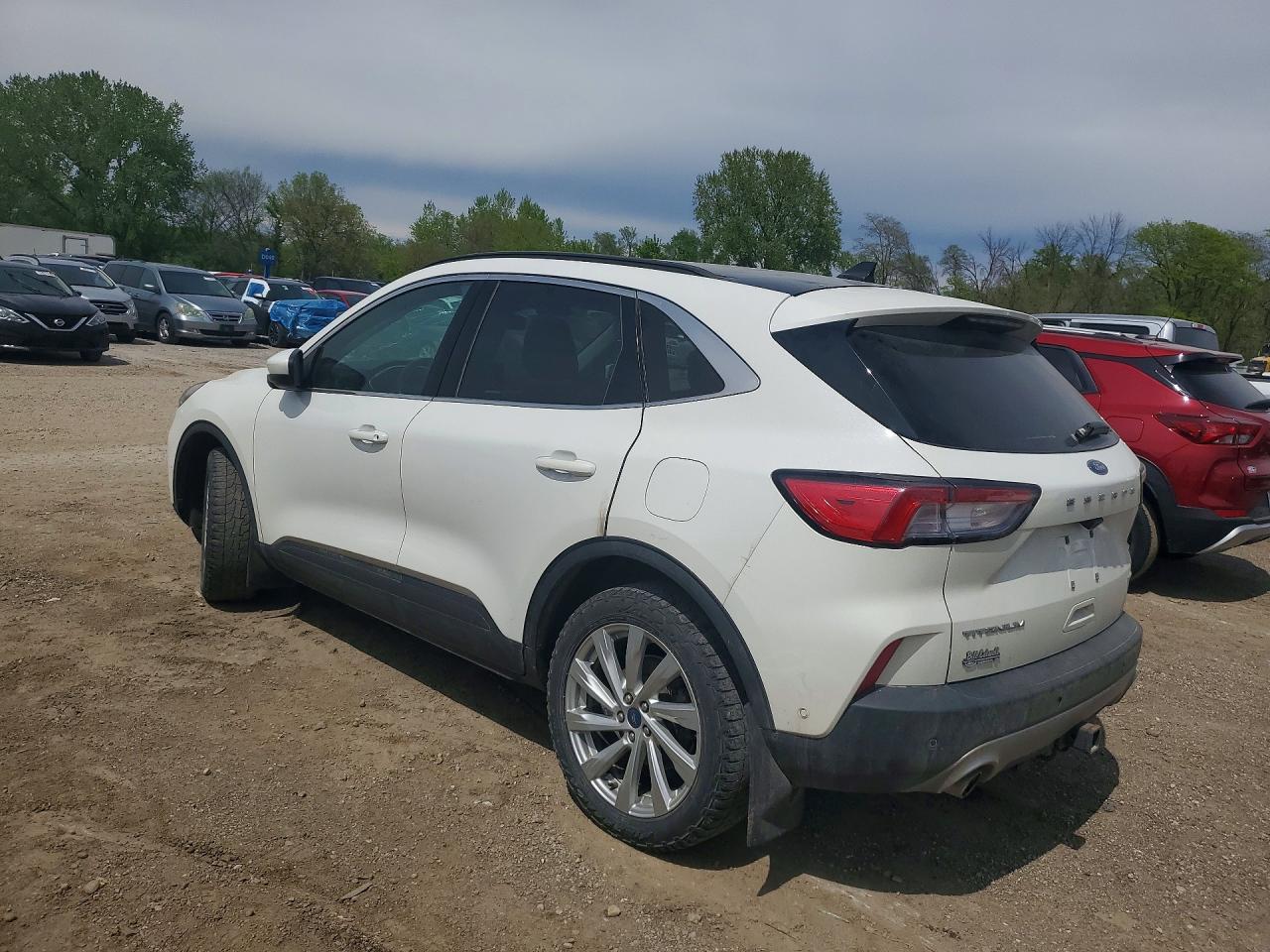 2022 FORD ESCAPE TITANIUM photo 3