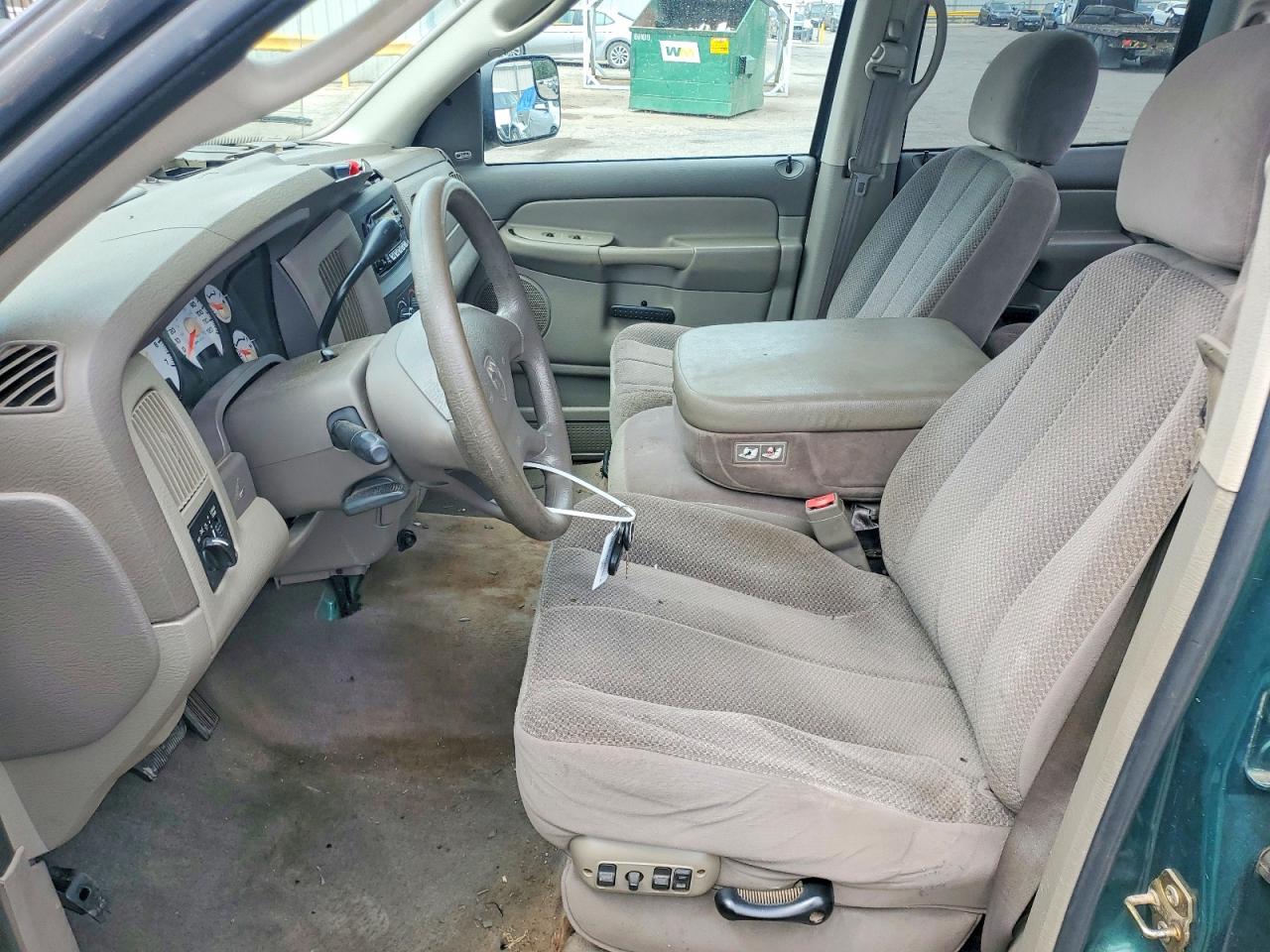2003 DODGE RAM 1500 ST photo 13