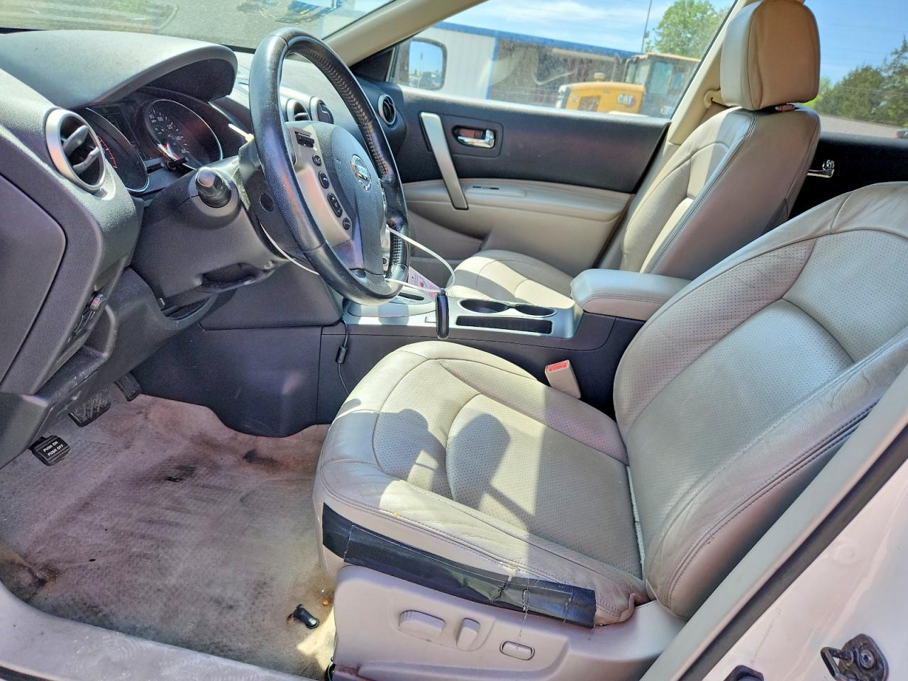 2011 NISSAN ROGUE S photo 7
