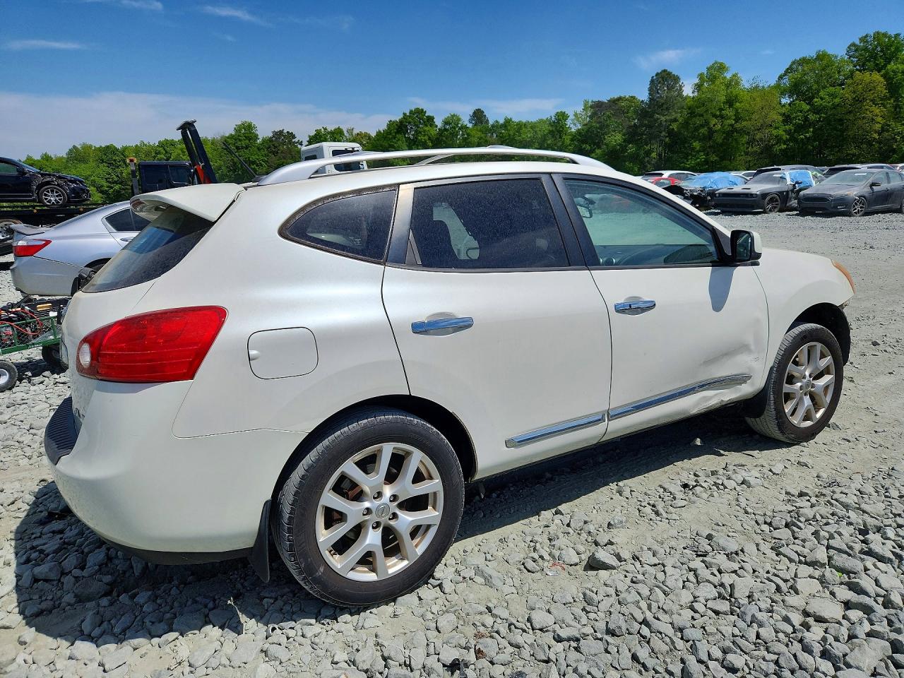2011 NISSAN ROGUE S photo 3