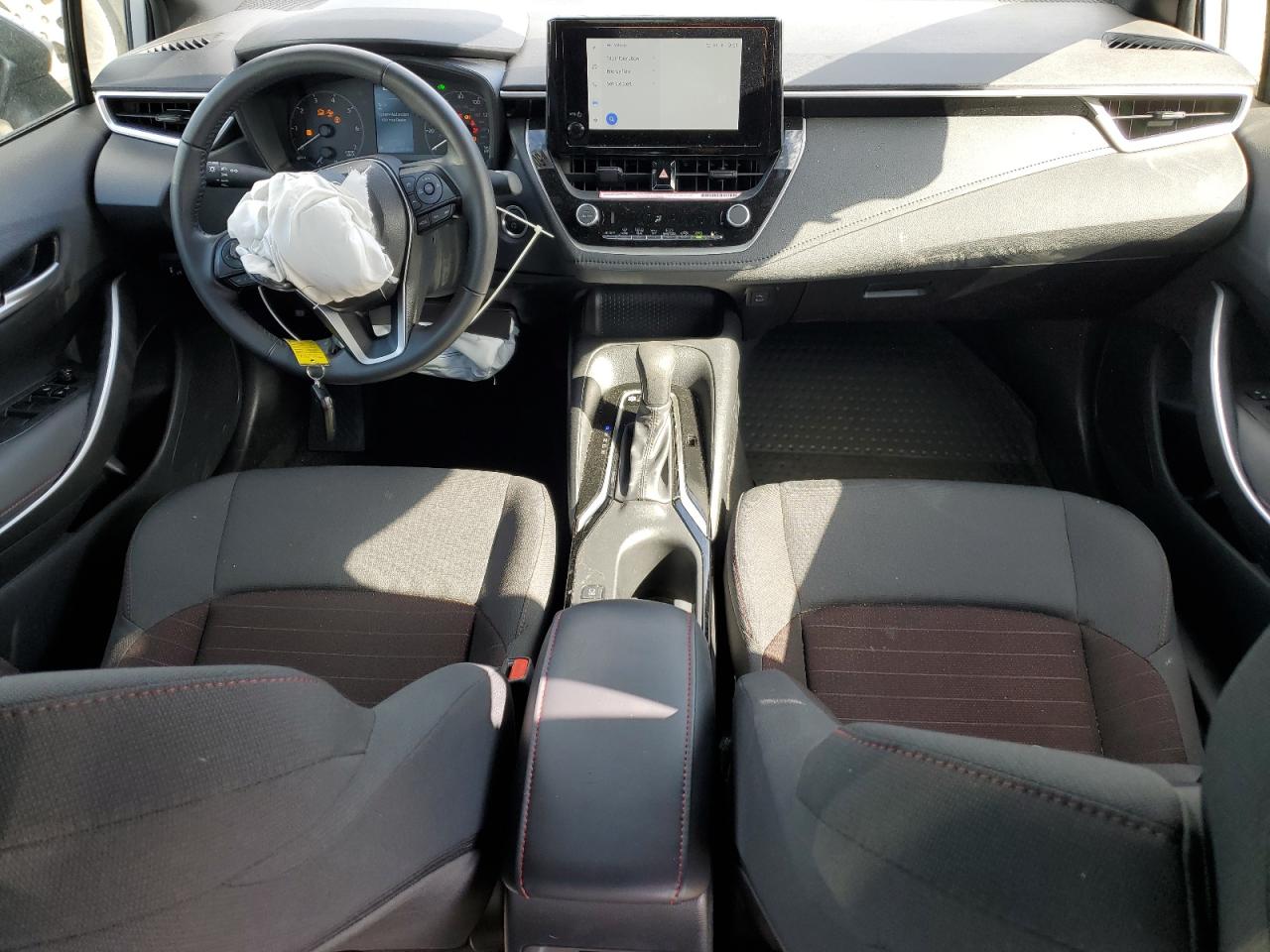 2024 TOYOTA COROLLA LE photo 8