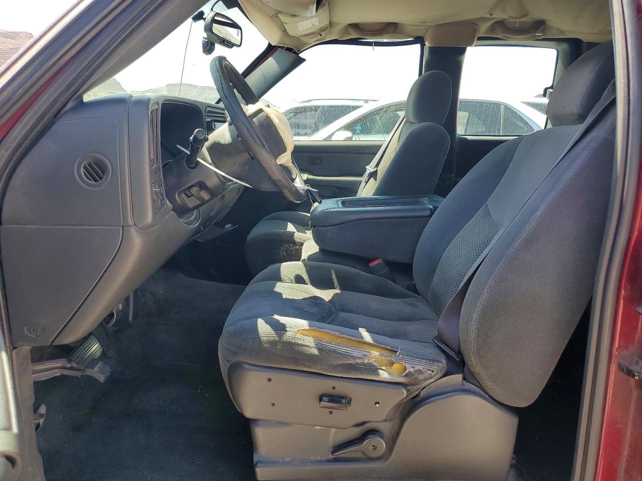 2004 CHEVROLET SILVERADO C1500 photo 13