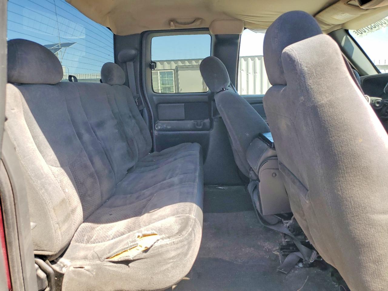 2004 CHEVROLET SILVERADO C1500 photo 19