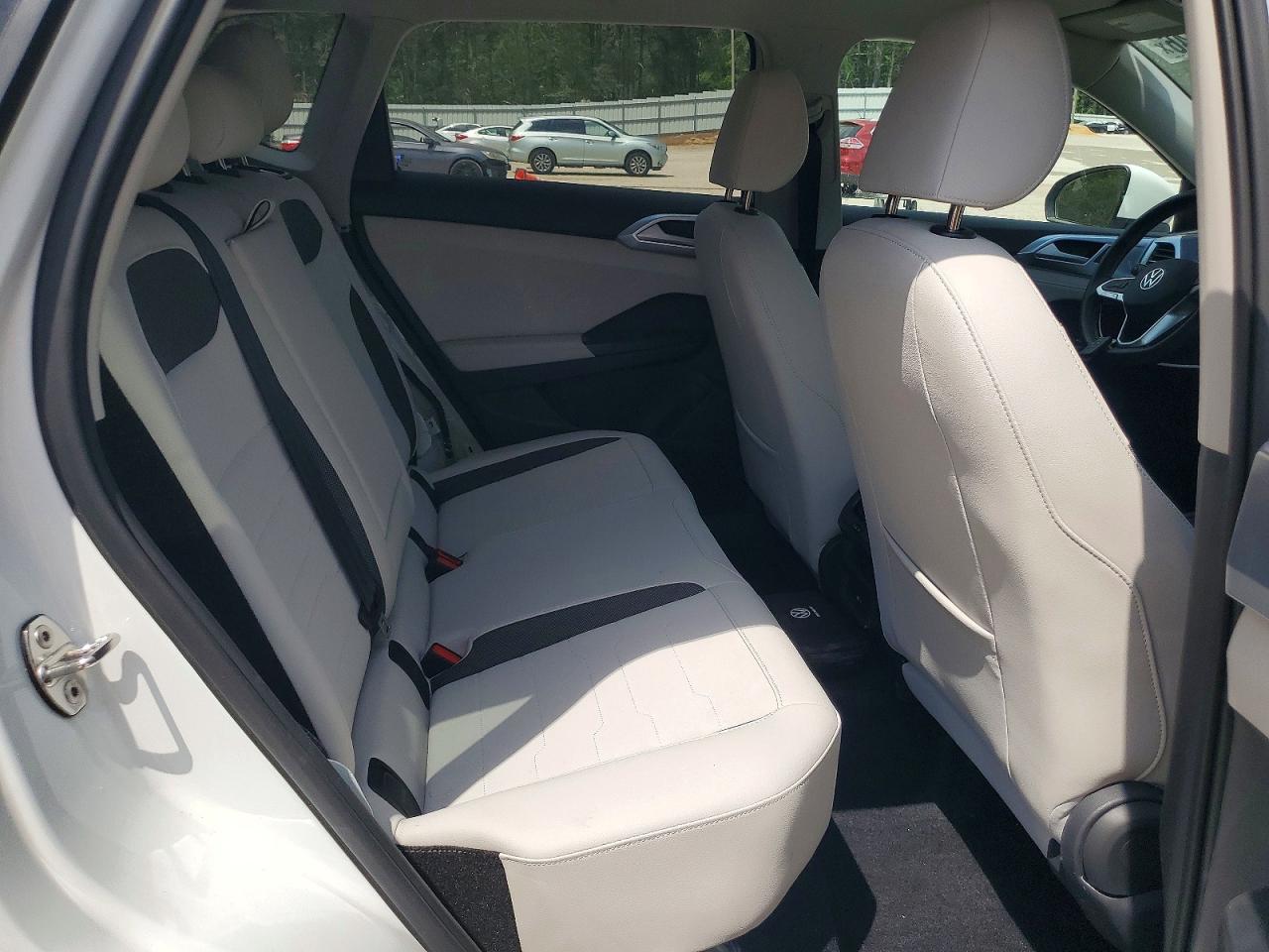2025 VOLKSWAGEN TAOS SE photo 31