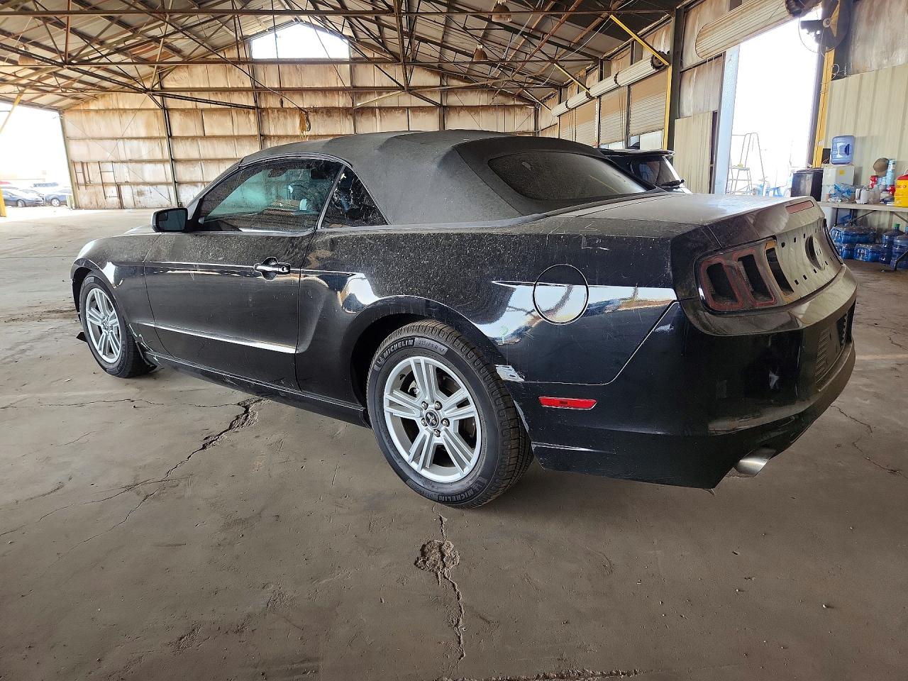 2014 FORD MUSTANG photo 4
