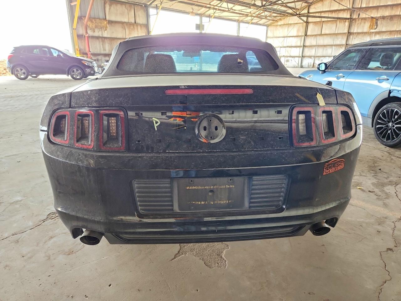 2014 FORD MUSTANG photo 16