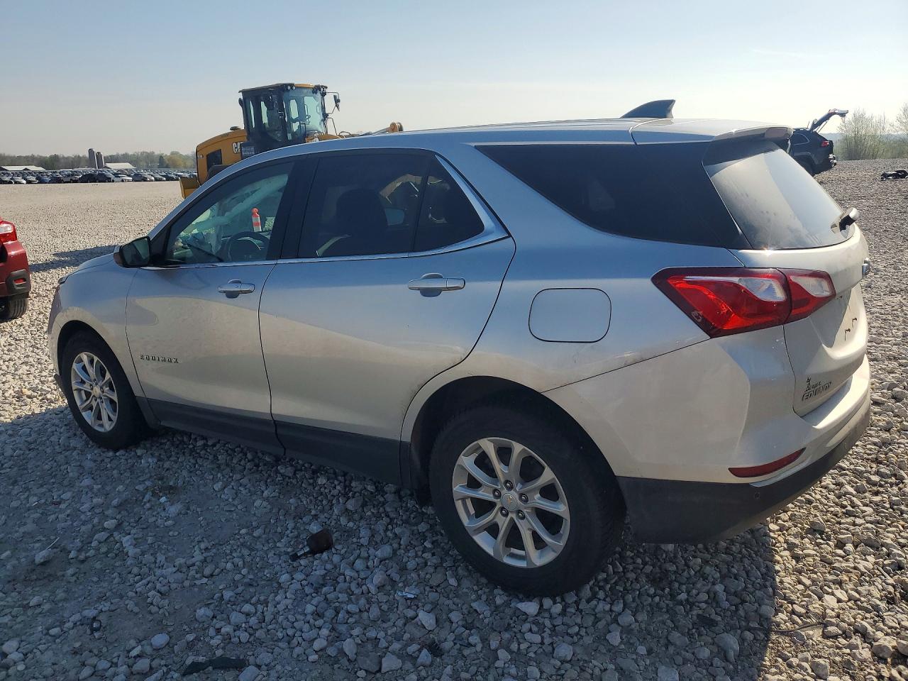 2020 CHEVROLET EQUINOX LT photo 4