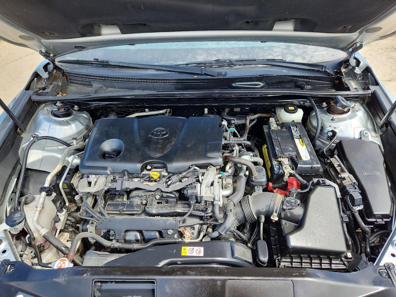 2018 TOYOTA CAMRY LE photo 31