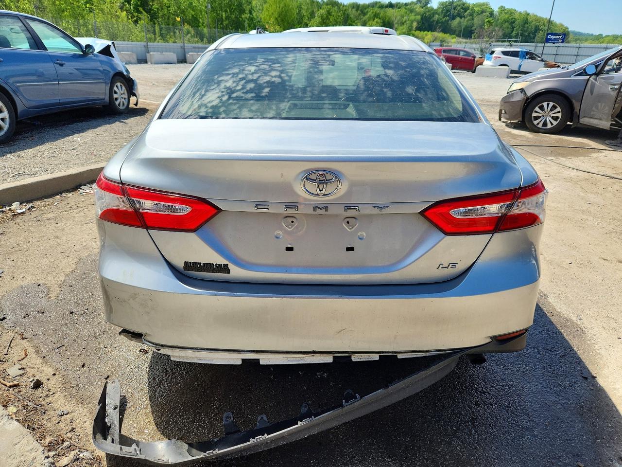 2018 TOYOTA CAMRY LE photo 16