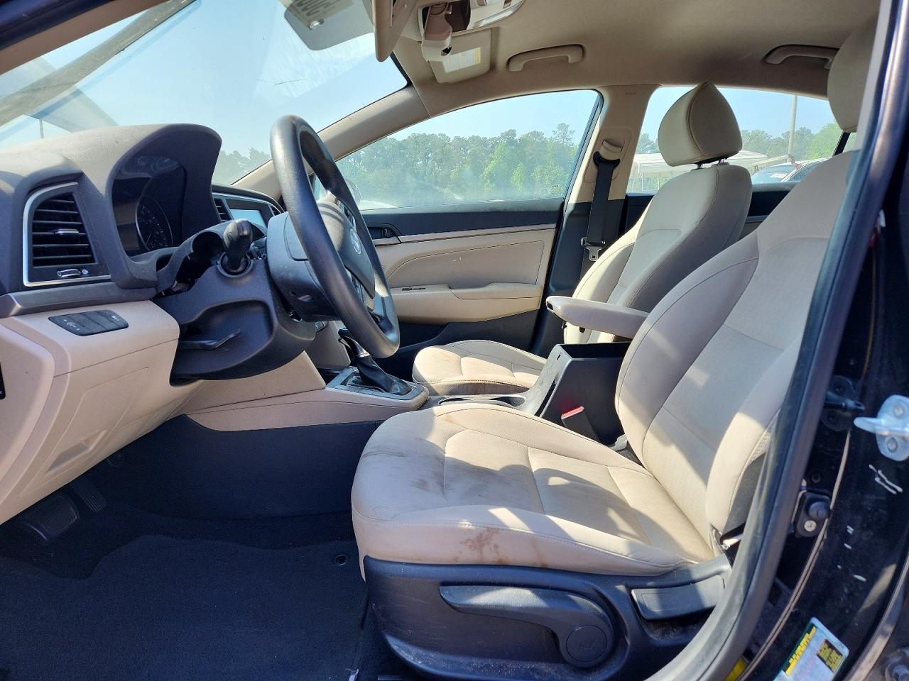 2017 HYUNDAI ELANTRA SE photo 13