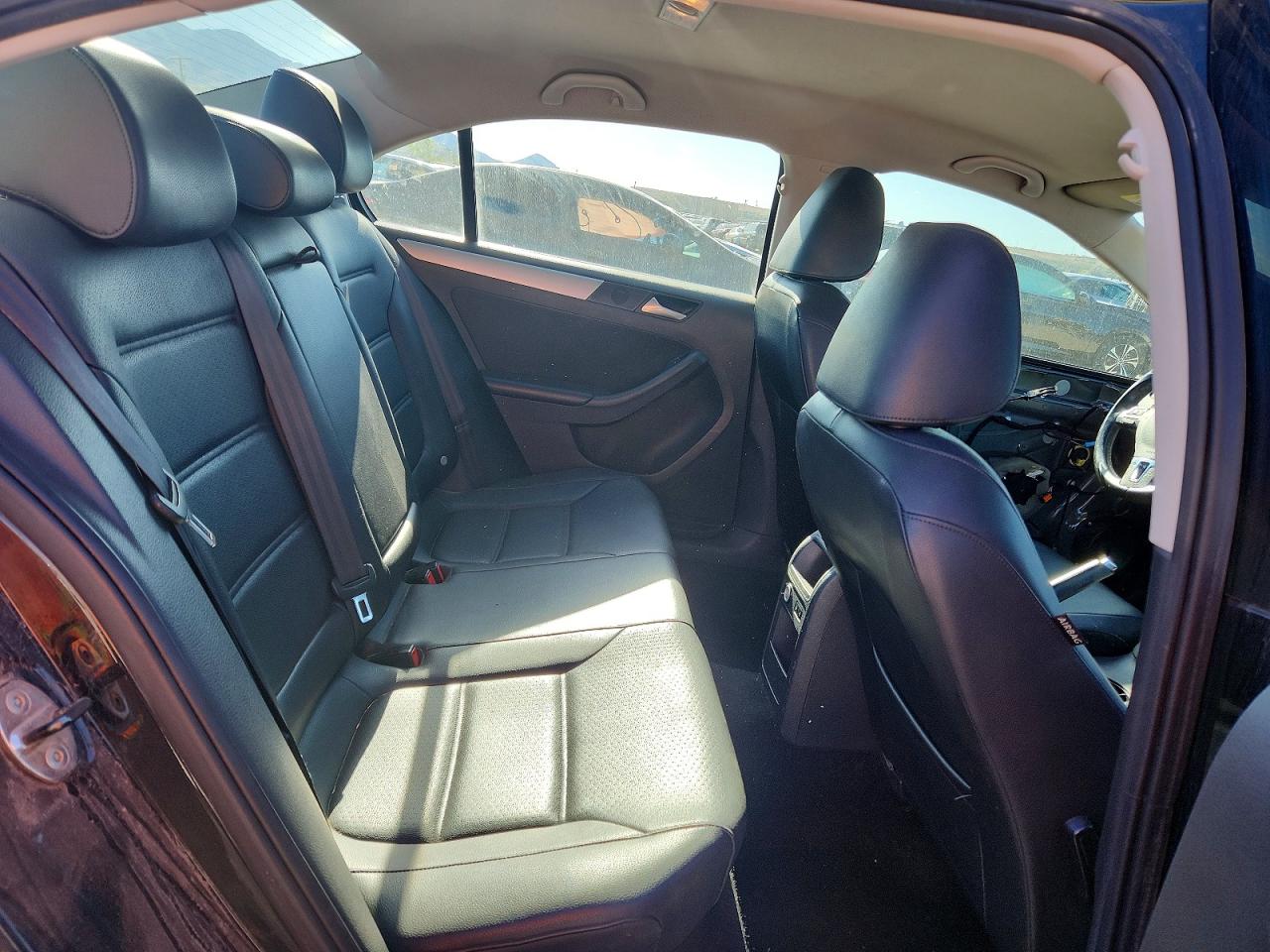 2014 VOLKSWAGEN JETTA SE photo 19