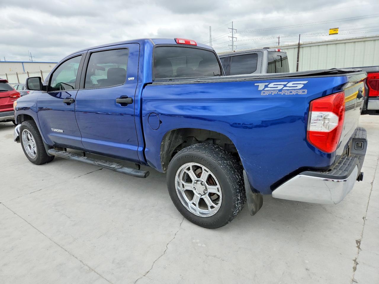 2014 TOYOTA TUNDRA CREWMAX SR5 photo 4