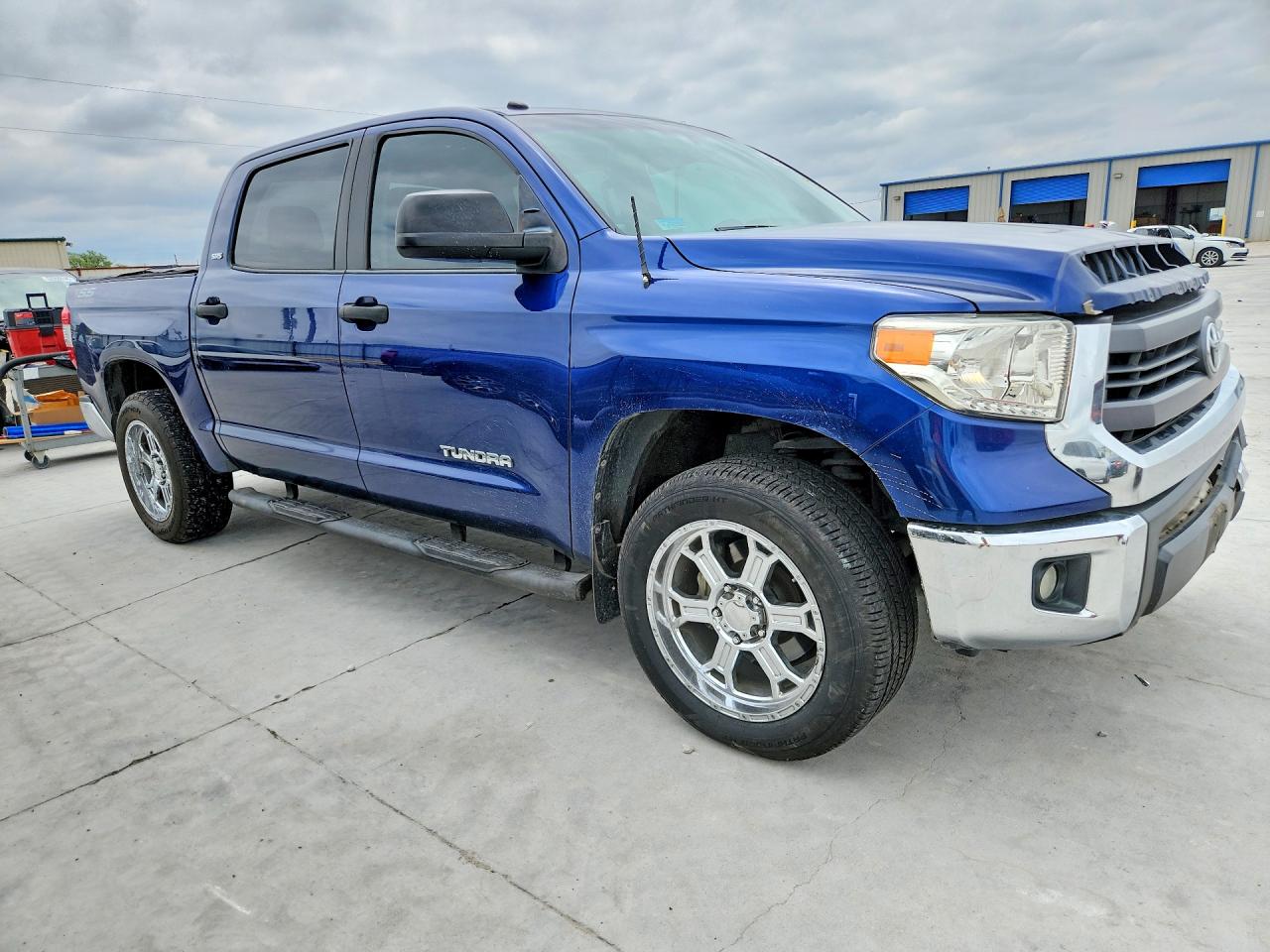2014 TOYOTA TUNDRA CREWMAX SR5 photo 10