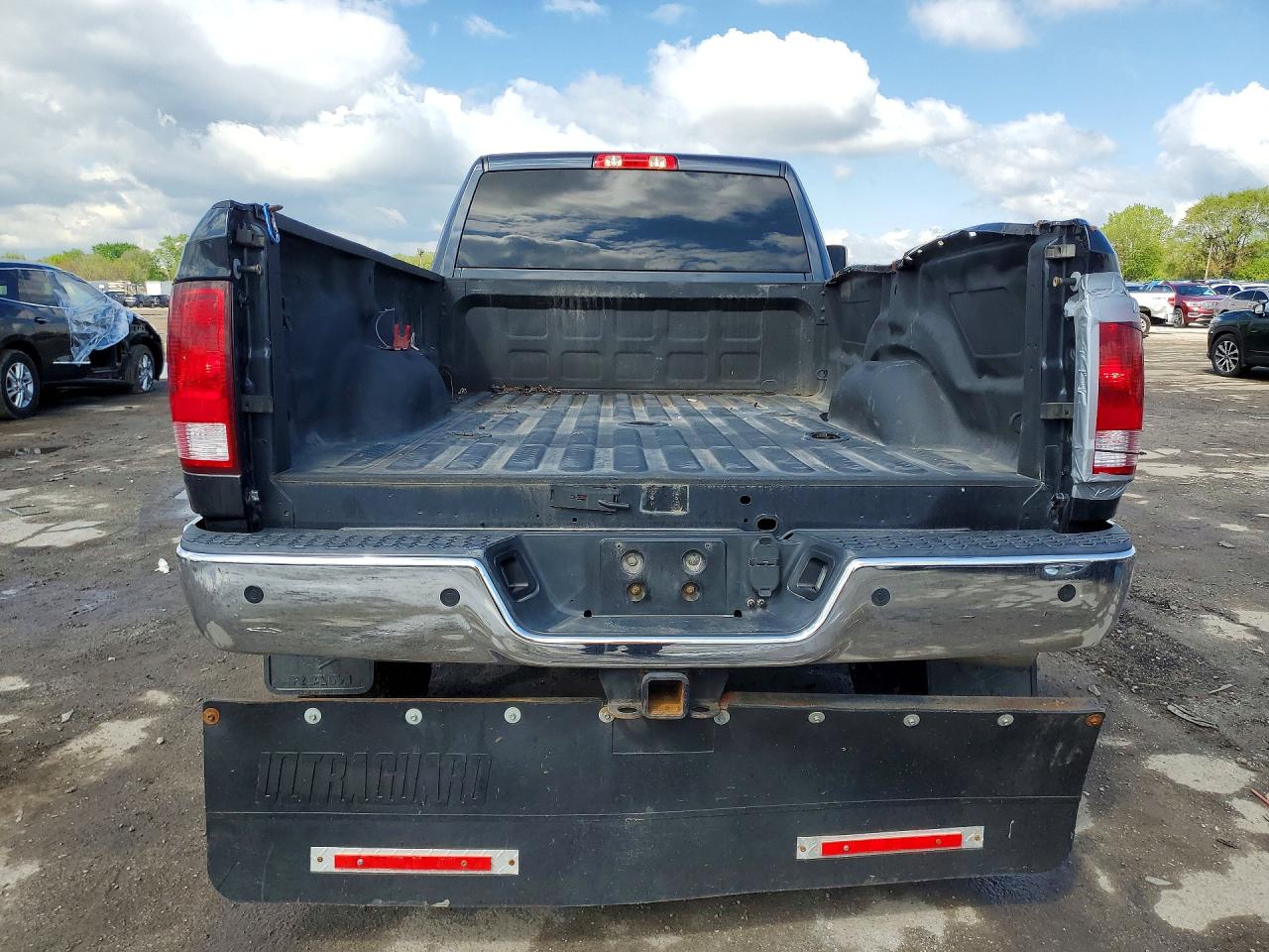 2018 RAM 2500 ST photo 6