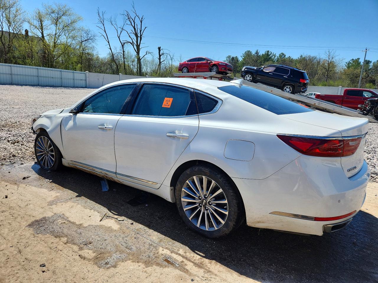 2019 KIA CADENZA PREMIUM photo 3