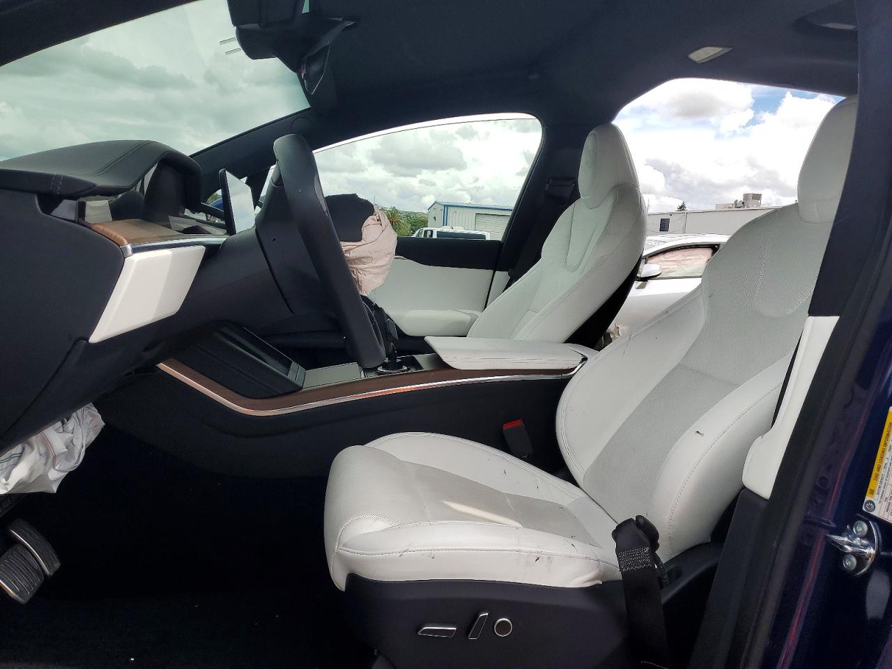 2023 TESLA MODEL X photo 19