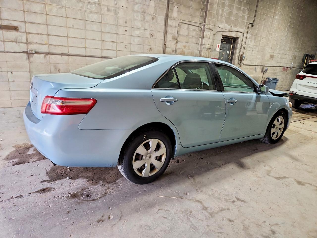 2009 TOYOTA CAMRY LE photo 5