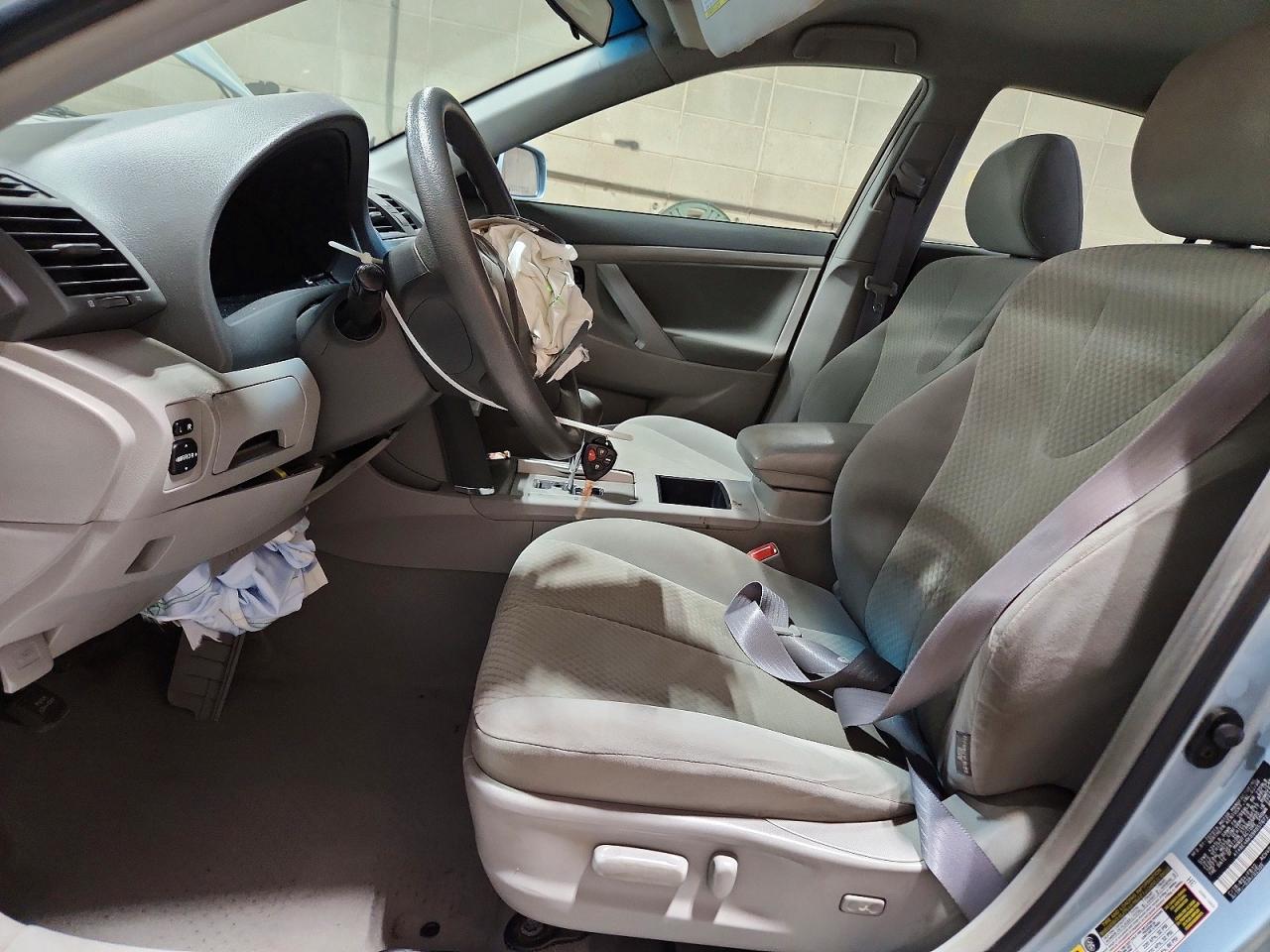 2009 TOYOTA CAMRY LE photo 13