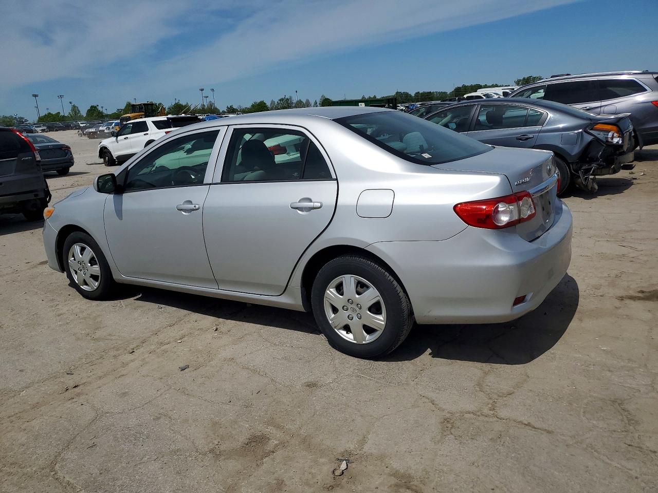 2013 TOYOTA COROLLA L photo 3