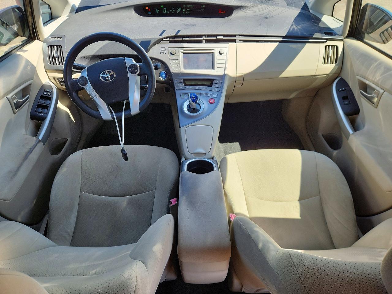 2012 TOYOTA PRIUS TWO photo 15