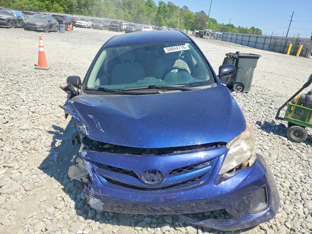 2013 TOYOTA COROLLA L photo 5