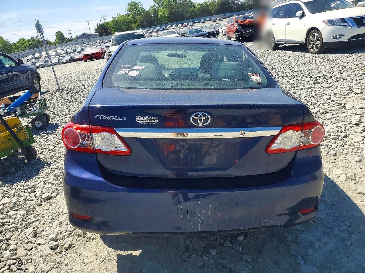 2013 TOYOTA COROLLA L photo 6