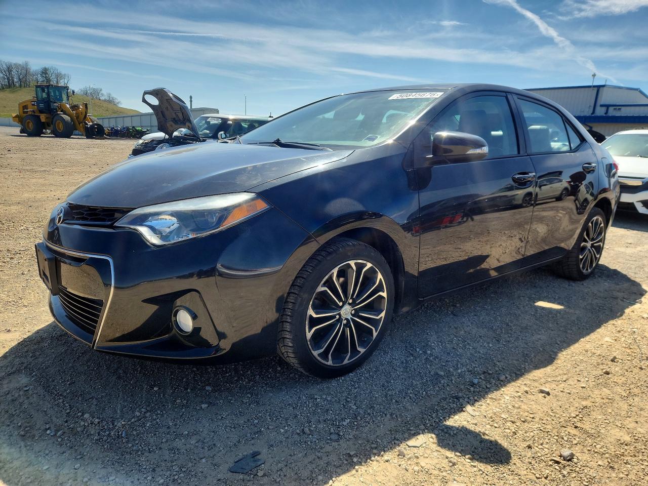 2015 TOYOTA COROLLA