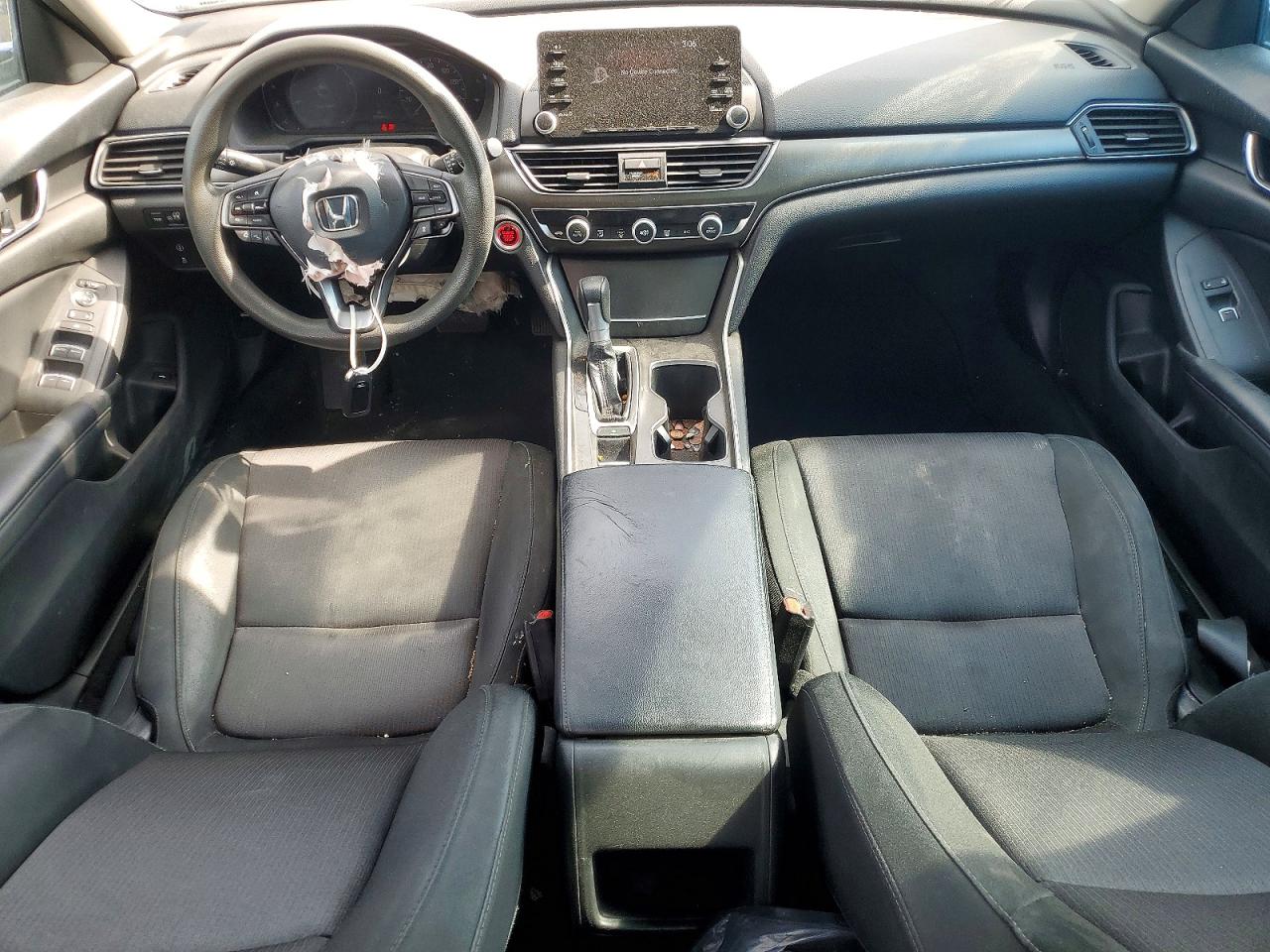 2018 HONDA ACCORD LX photo 15