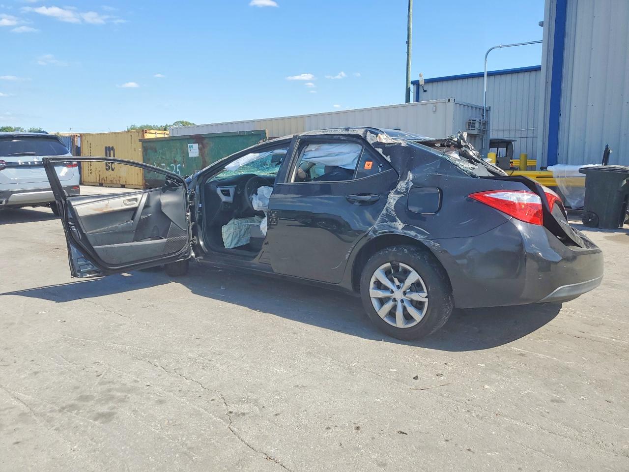 2014 TOYOTA COROLLA LE photo 3