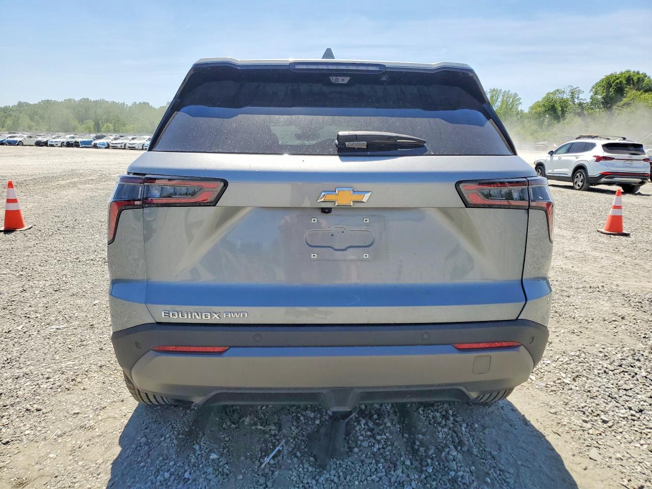 2026 CHEVROLET EQUINOX LT photo 16