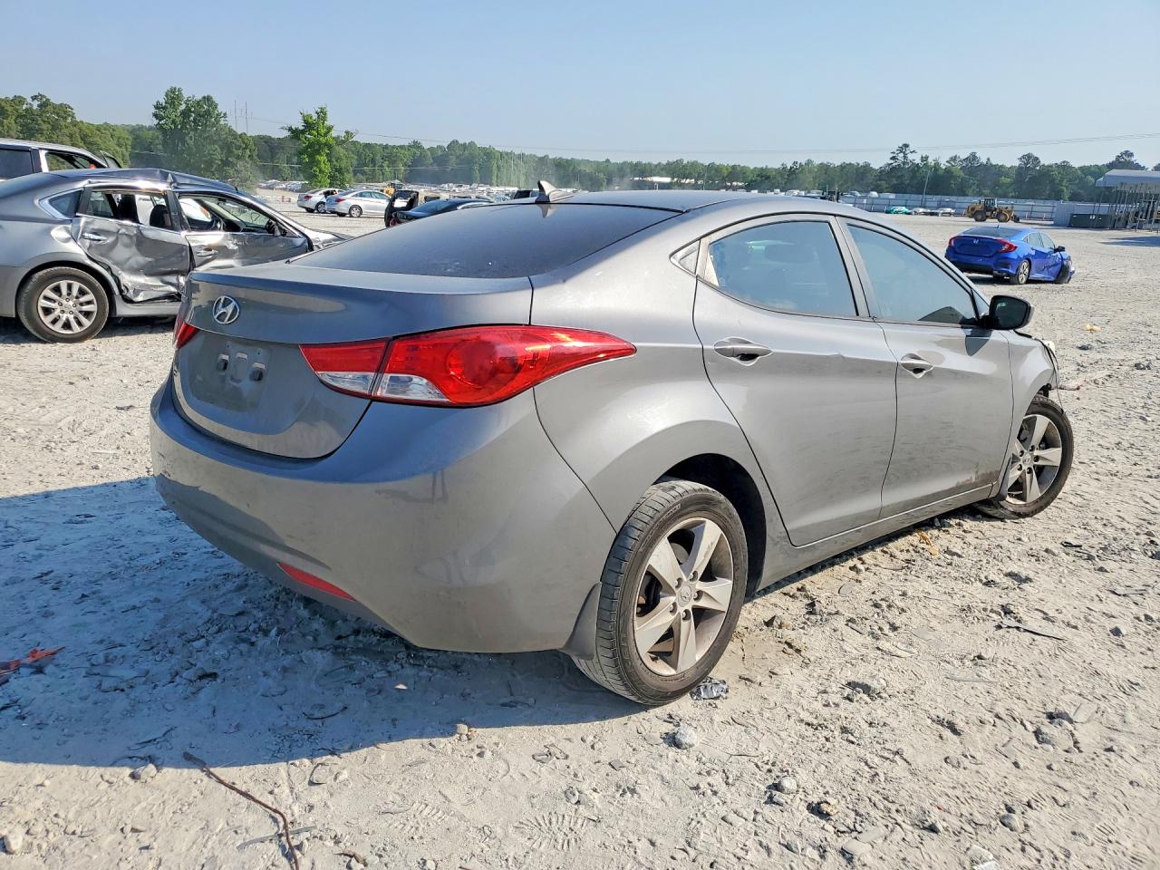 2013 HYUNDAI ELANTRA GLS photo 7
