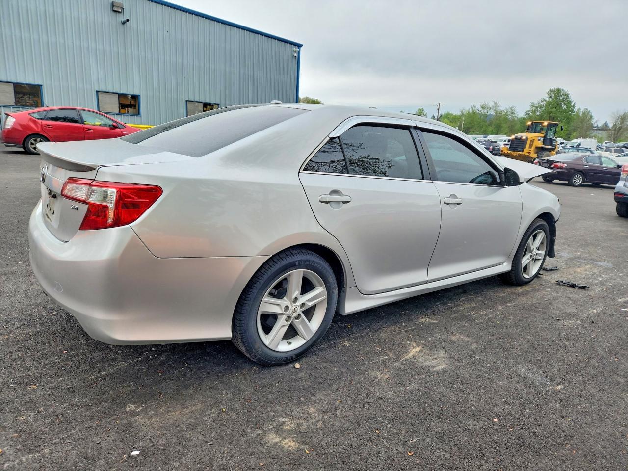 2013 TOYOTA CAMRY SE photo 5